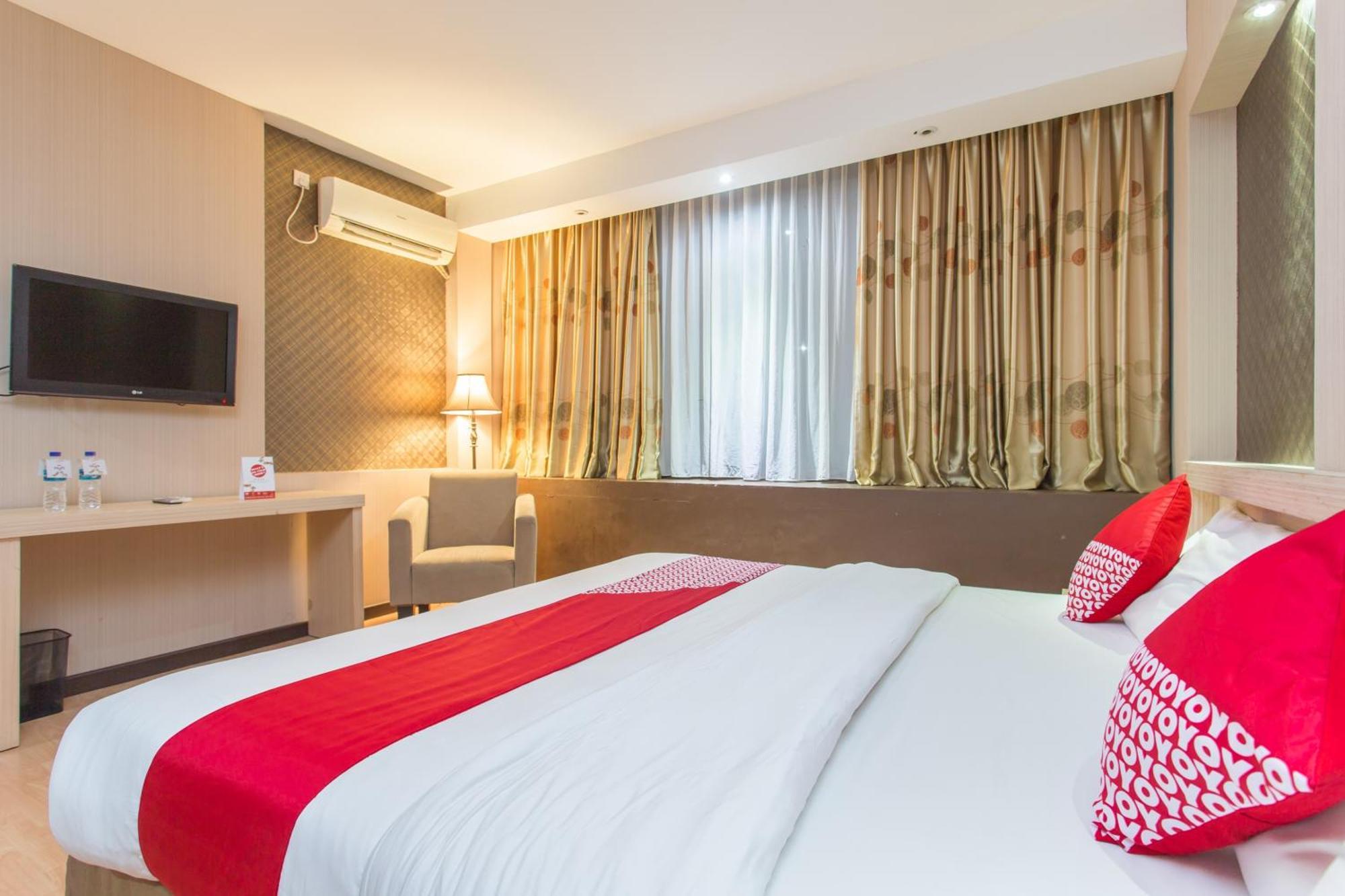 Oyo 663 Hotel Sejati Баликпапан Экстерьер фото
